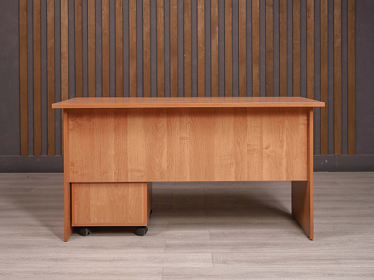 Стол с тумбой ДСП Ольха Россия