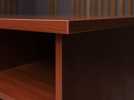 Стол с тумбой ДСП Вишня Россия