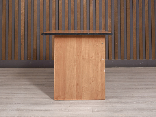 Стол прямоугольный ДСП Орех Россия