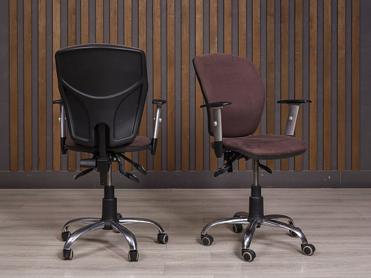 Офисное кресло Ткань Коричневый Россия