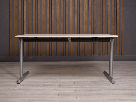 Стол прямоугольный ДСП Дуб Россия