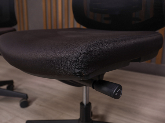 Офисное кресло Ткань Чёрный Россия