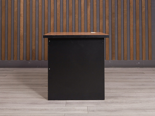 Стол прямоугольный ДСП Орех Россия