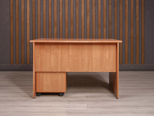 Стол с тумбой ДСП Ольха Россия