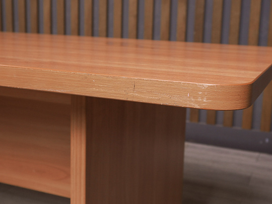 Стол для переговоров ДСП Ольха Россия