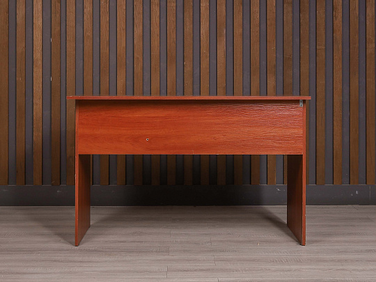 Стол прямоугольный ДСП Вишня Россия