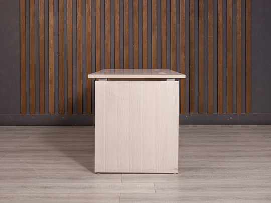 Стол прямоугольный ДСП Дуб Россия