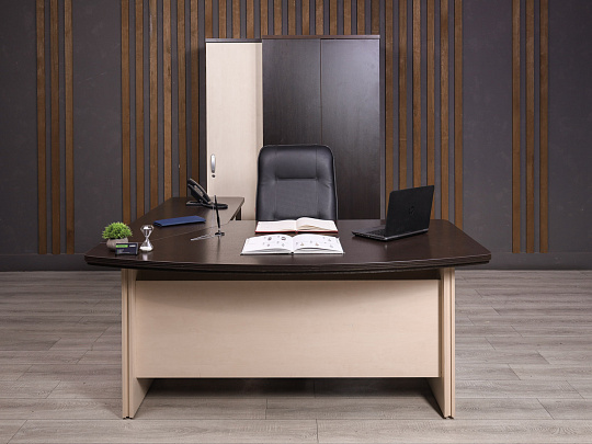 Кабинет руководителя Berlin ДСП Венге Россия