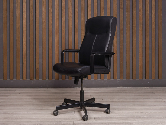 Кресло руководителя IKEA Искусственная кожа Чёрный Китай