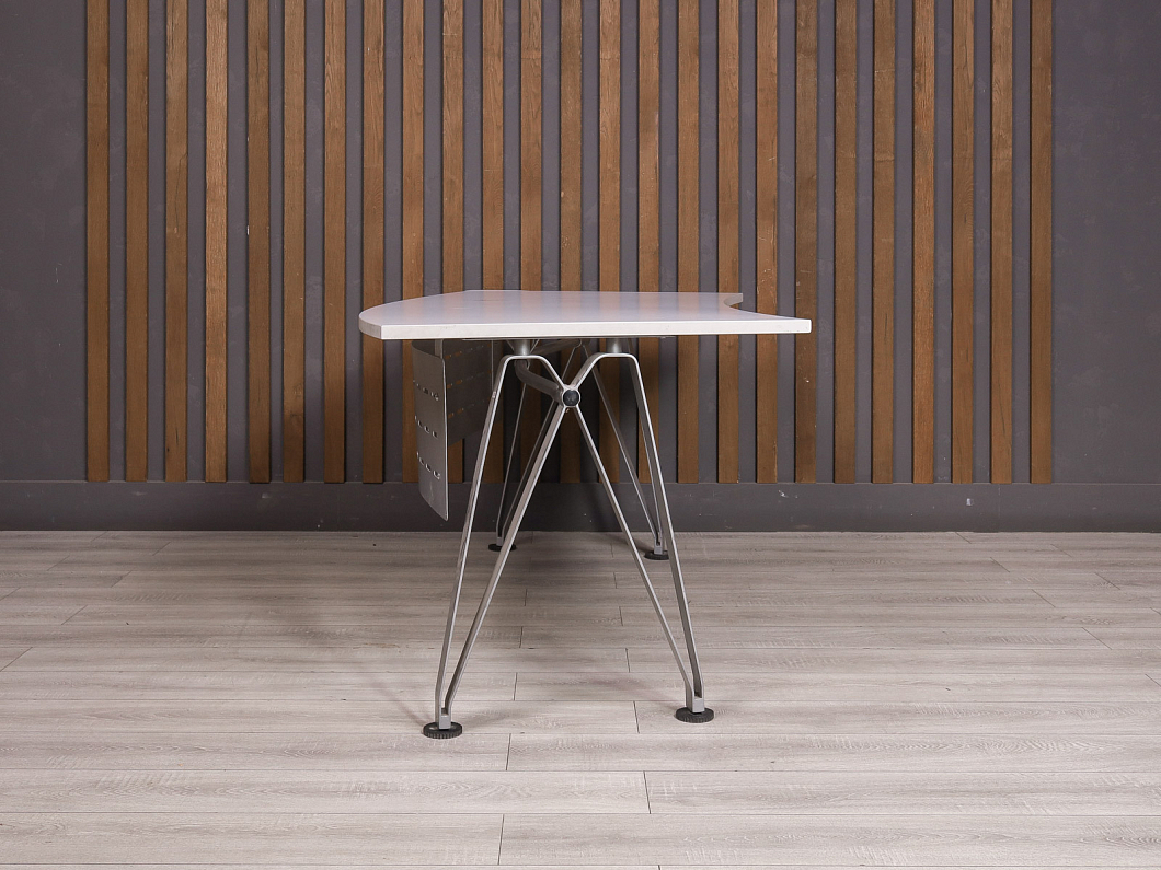 Стол эргономичный ДСП Серый Россия (23264-14105)