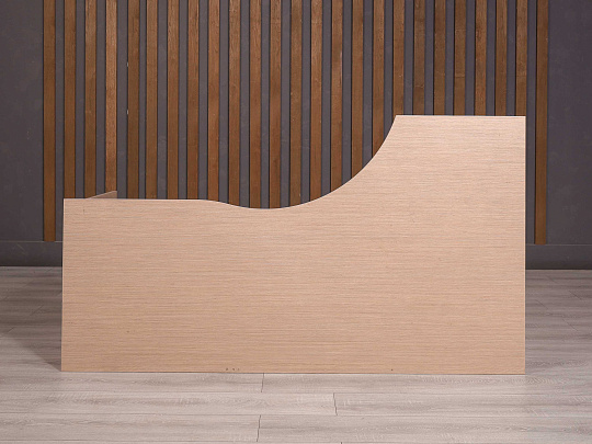 Стол эргономичный ДСП Клен Россия