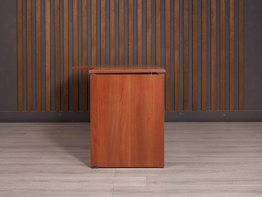 Стол эргономичный ДСП Орех Россия