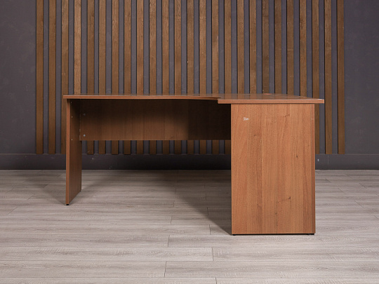 Стол угловой ДСП Орех Россия