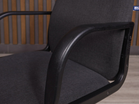 Офисное кресло Nowy Styl Ткань Серый Россия