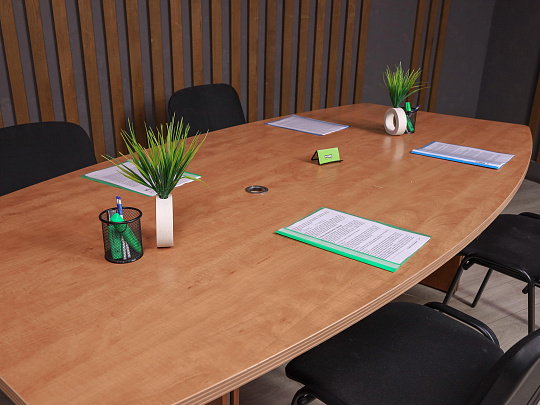 Стол для переговоров Berlin ДСП Орех Россия