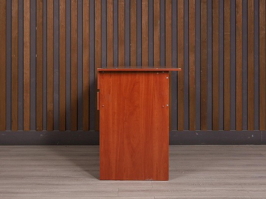 Стол прямоугольный ДСП Вишня Россия