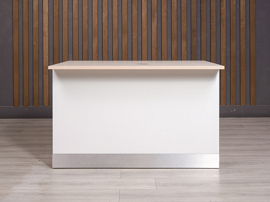 Стол прямоугольный ДСП Дуб Россия