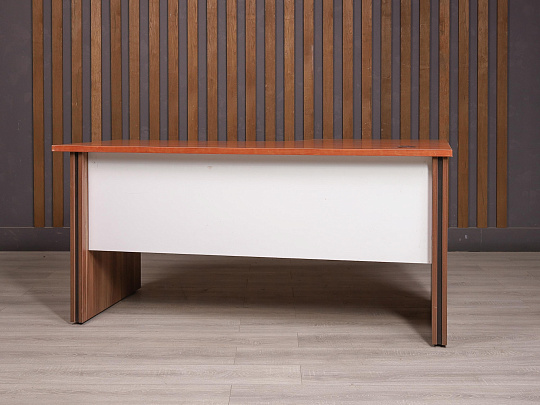 Стол эргономичный ДСП Орех Россия