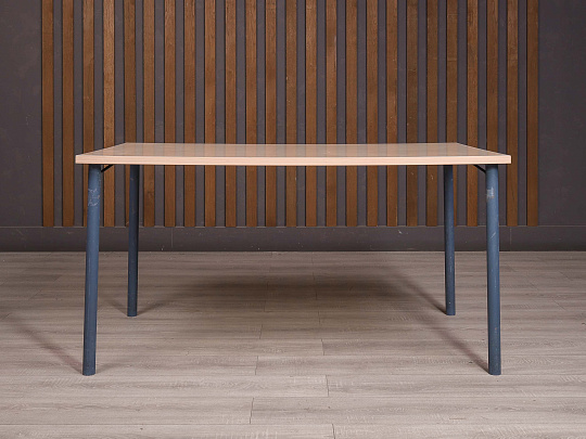 Стол прямоугольный ДСП Дуб Россия