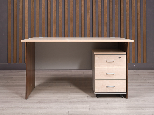 Стол с тумбой ДСП Дуб Россия