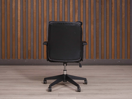 Кресло руководителя Кожа Чёрный Россия