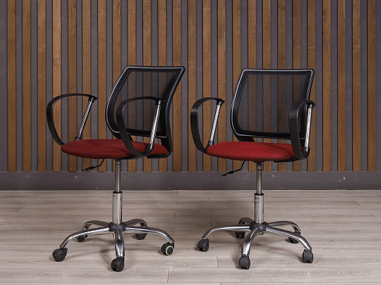 Офисное кресло Ткань Красный Россия