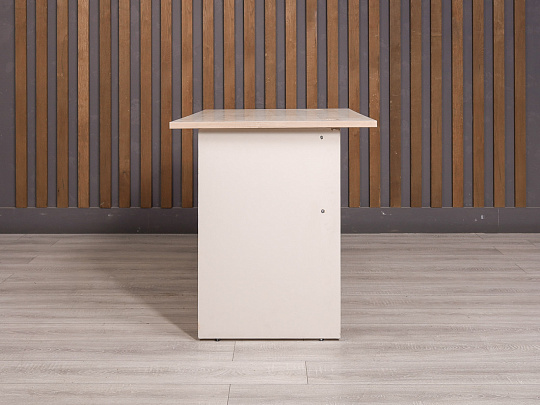 Стол прямоугольный ДСП Дуб Россия