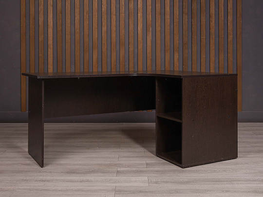 Стол с тумбой ДСП Венге Россия