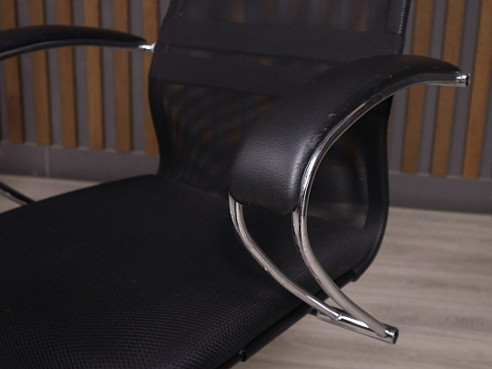 Офисное кресло Metta Ткань Чёрный Россия