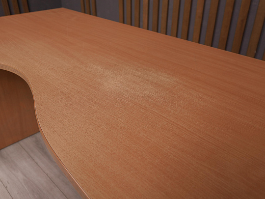 Стол эргономичный ДСП Клен Россия