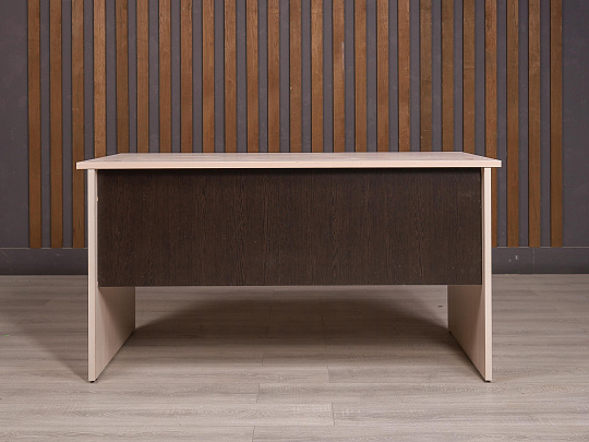 Стол прямоугольный ДСП Дуб Россия