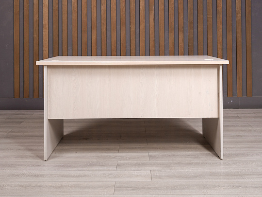 Стол прямоугольный ДСП Дуб Россия