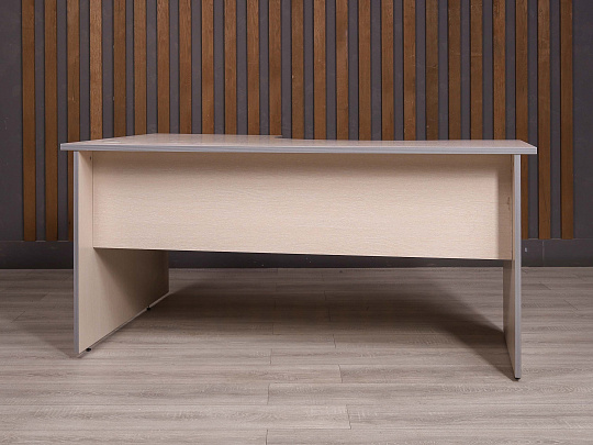 Стол эргономичный ДСП Дуб Россия