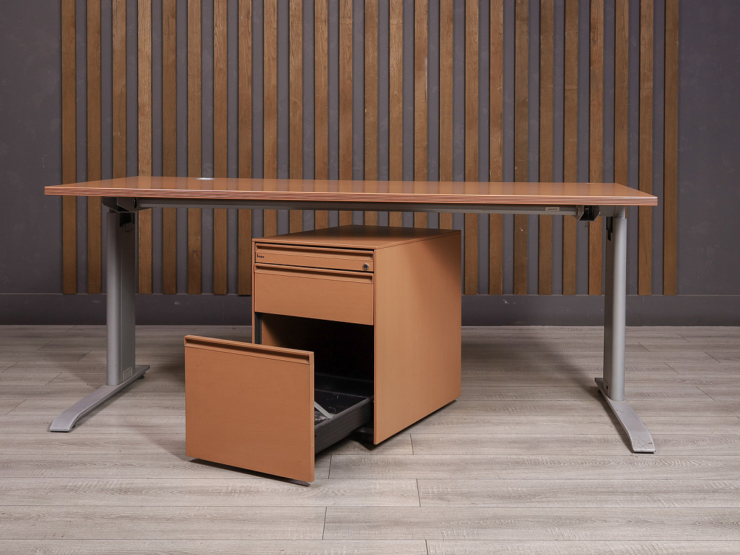 Стол с тумбой Bene ДСП Бук Италия (21532-11085)