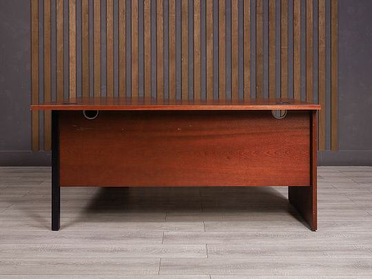 Стол угловой ДСП Махагон Россия