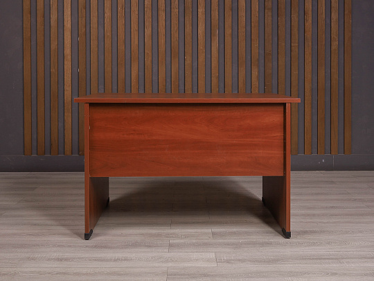 Стол прямоугольный ДСП Вишня Россия