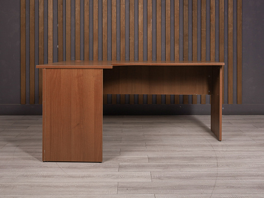 Стол угловой ДСП Орех Россия