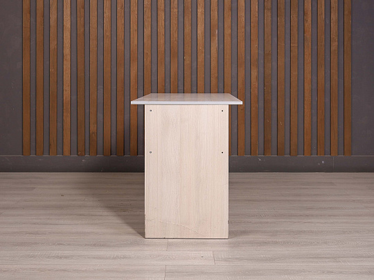 Стол прямоугольный ДСП Дуб Россия