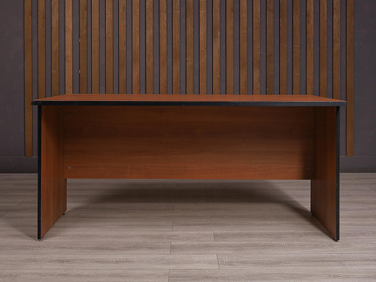 Стол прямоугольный ДСП Орех Россия