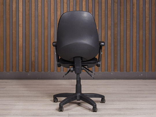 Офисное кресло CHAIRMAN Ткань Чёрный Россия