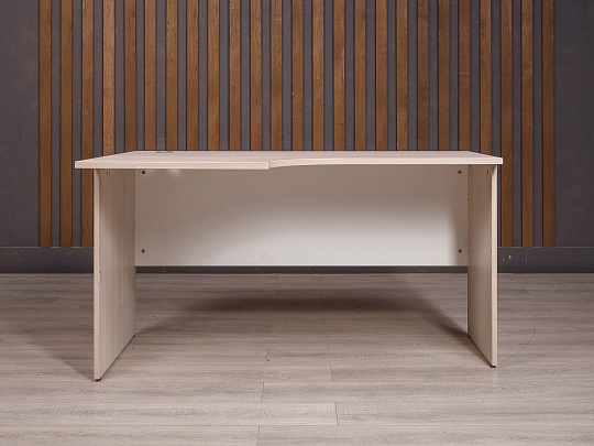 Стол эргономичный ДСП Дуб Россия