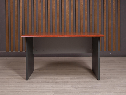 Стол прямоугольный ДСП Орех Россия