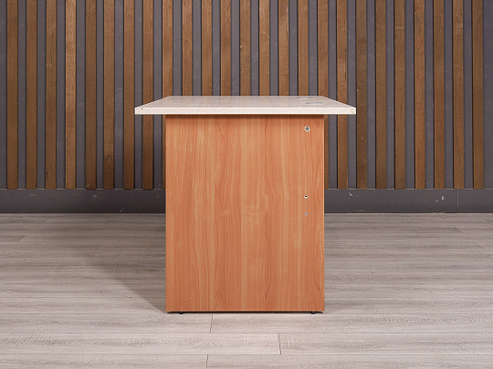 Стол прямоугольный ДСП Дуб Россия