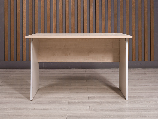 Стол прямоугольный ДСП Дуб Россия