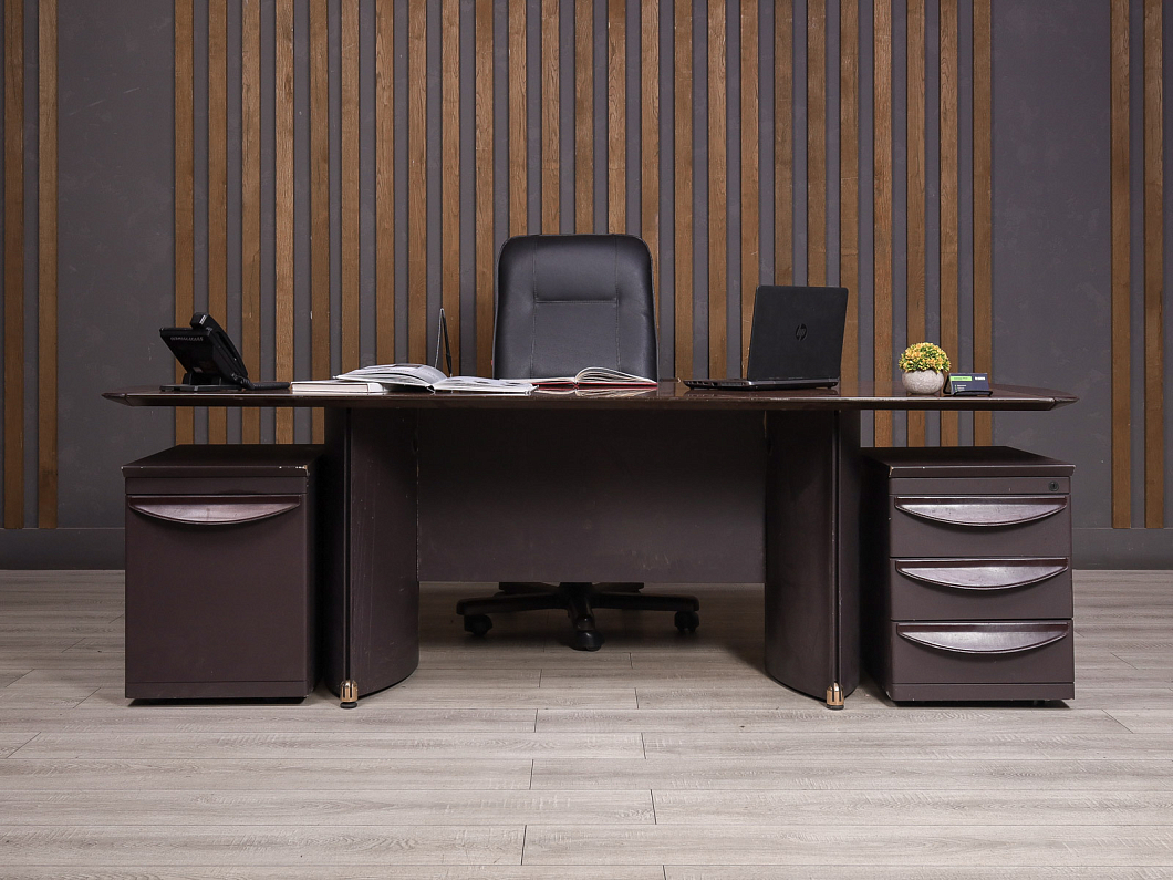 Стол руководителя ДСП Орех Россия (1351-21085)