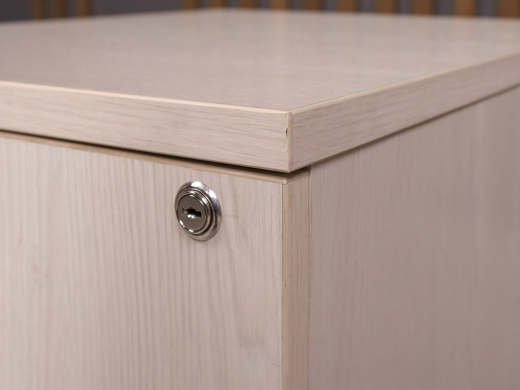 Тумба подкатная ДСП Дуб Россия (241561-08045)