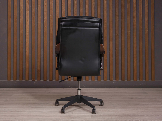 Кресло руководителя Кожа Чёрный Россия