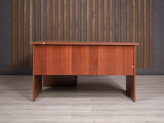 Стол угловой ДСП Орех Россия