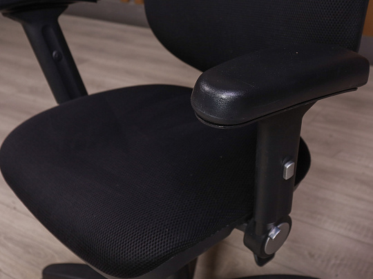 Офисное кресло Ткань Чёрный Россия