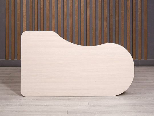 Стол эргономичный ДСП Дуб Россия